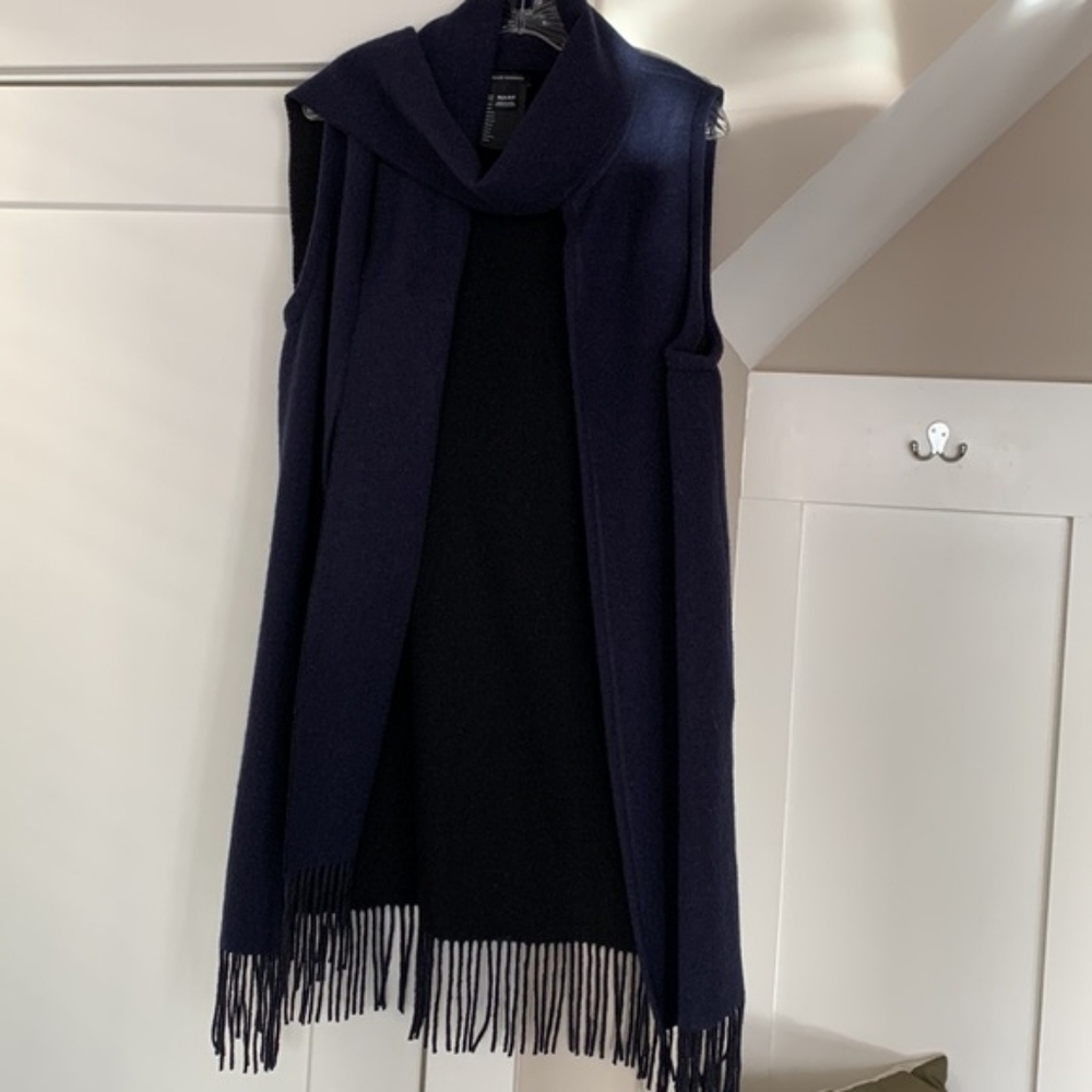 Club Monaco wool sleeveless fringe vest, 100% Wool SZ XS